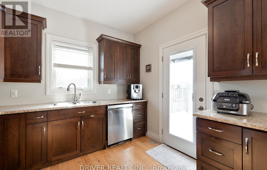 jenny mcmullin - driver realty brokerage sales representative